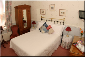 Walton Villa bed